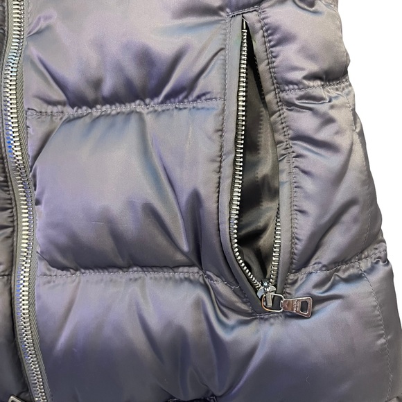 Prada Authentic Silver Gray Short Down Puffer Quilted Fox Fur Hood 40/XS $1500 - Picture 4 of 16